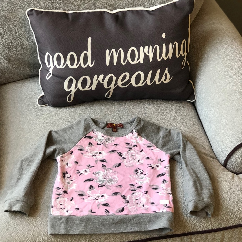 Floral, feminine sweatshirt